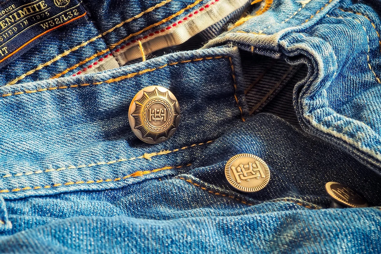 Brodery — niezawodne buty robocze i odzież BHP dla profesjonalistów